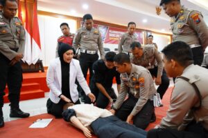 Polres Situbondo Gandeng IDI Latih Personel Kemampuan Basic Life Support